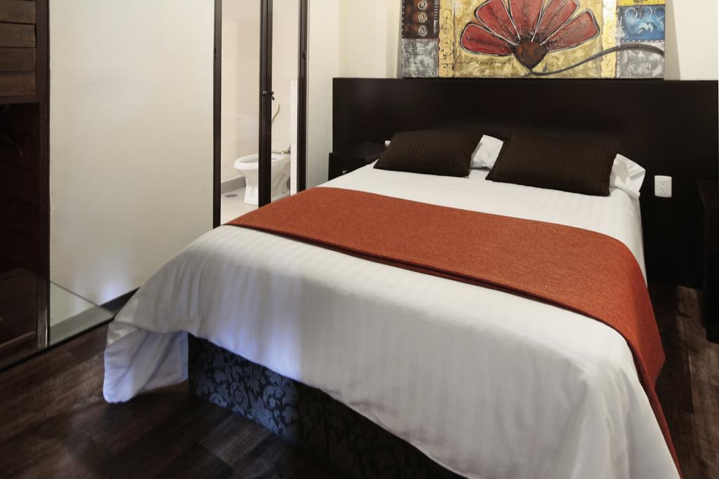 Aztic Hotel And Executive Suites México DF Habitación foto